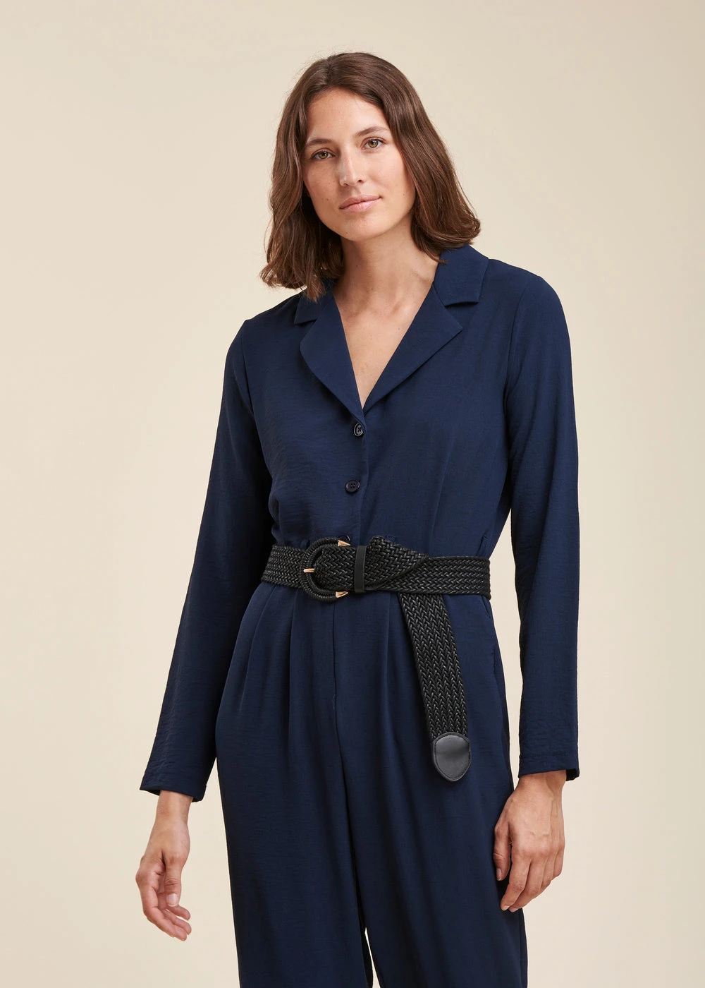 Combinaison Pantalon Bleu Marine Col Tailleur 8 Combinaison Pantalon Bleu Marine Col Tailleur – Image 6