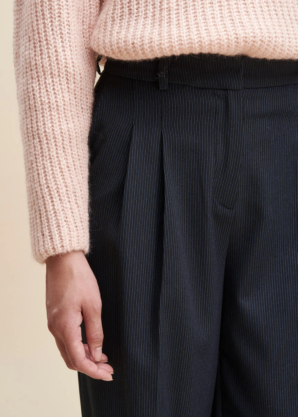 Pantalon Bleu Marine Coupe Large 7 Pantalon Bleu Marine Coupe Large – Image 5