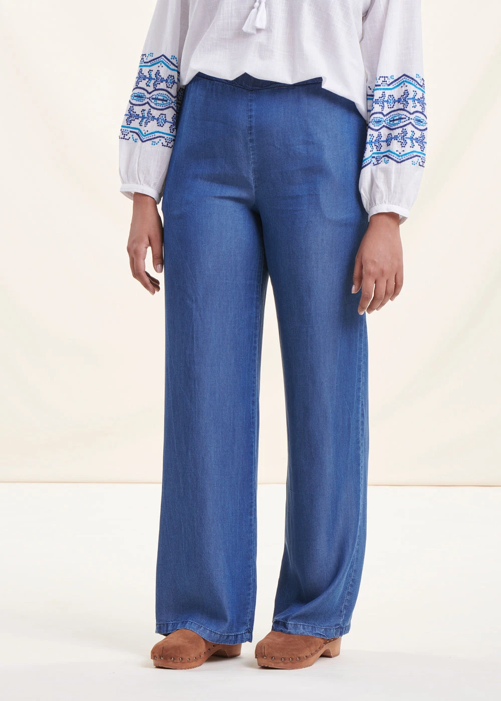 Pantalon Fluide Bleu Denim En Lyocell 4 Pantalon Fluide Bleu Denim En Lyocell – Image 2