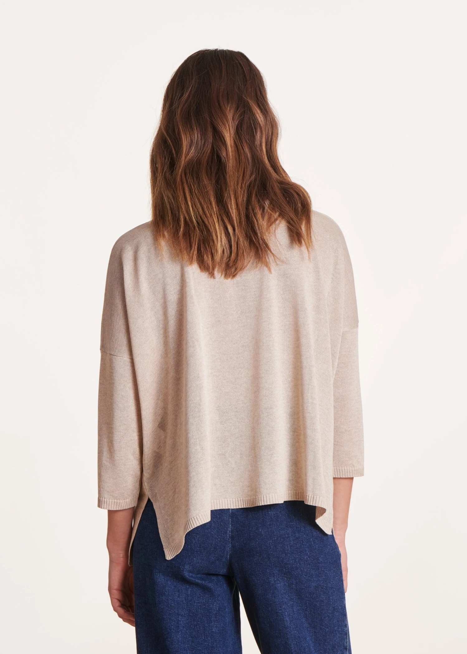 Pull Doré Manches 3/4 Oversize 5 Pull Doré Manches 3/4 Oversize – Image 3