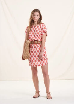 Robe Courte Corail Manches Courtes Et Encolure Bateau